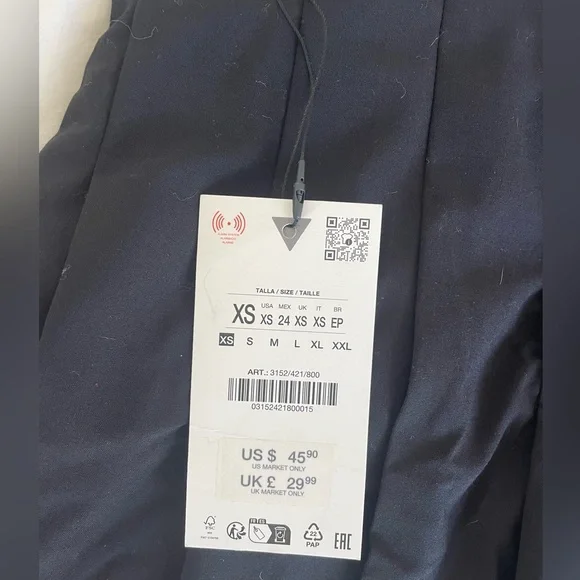 Zara Black Pleated Skirt - Picture 2 of 6